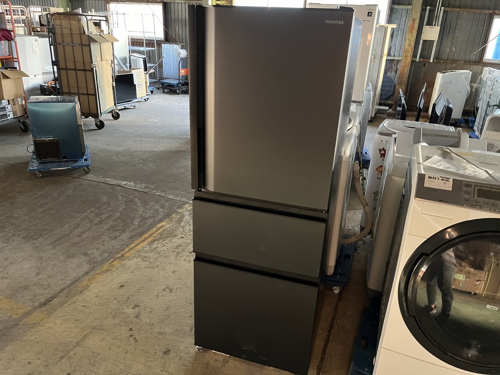 冷蔵庫 3ドア 東芝 GR-V33SC(KZ) 2024 製造番号:98029586 背面スレ