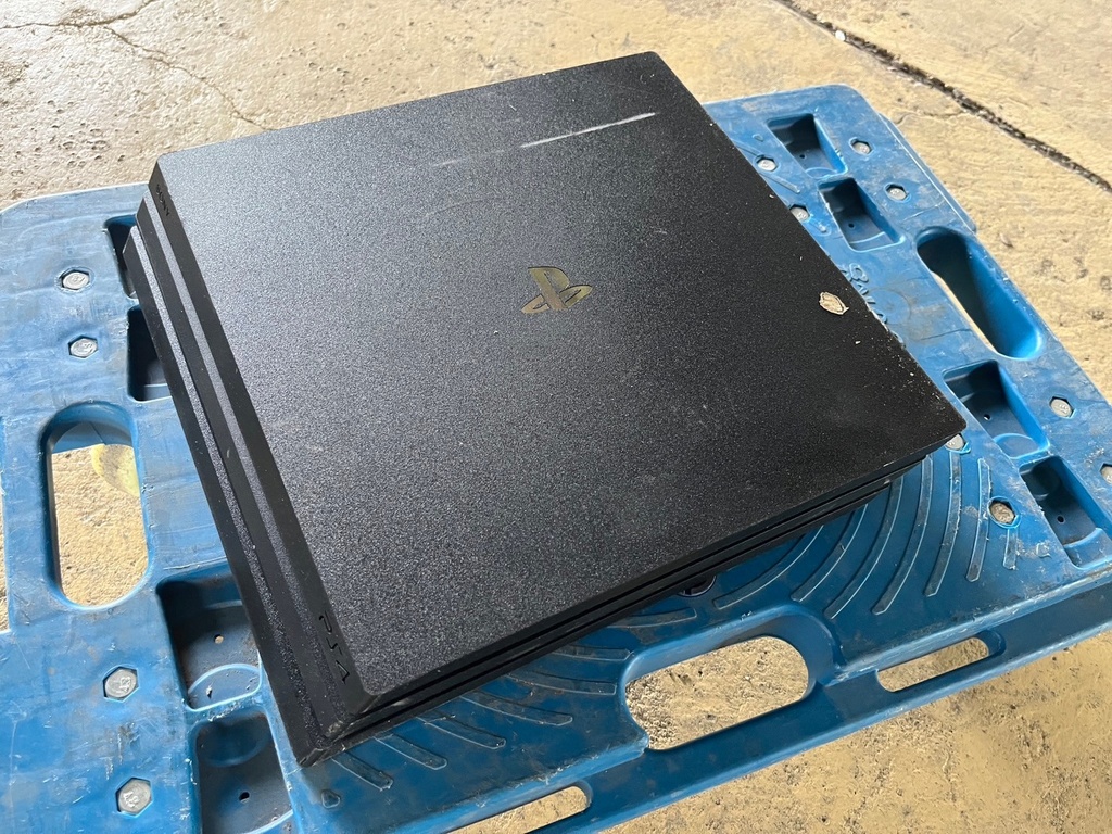 PS4 Pro 本体 ブラック 現状 ☆