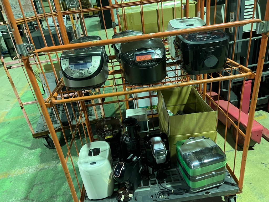 調理家電まとめ（炊飯器 日立 RZ-BC10M 2023など6点、ジャーポットなどまとめ）動作未確認 現状 ⑨☆
