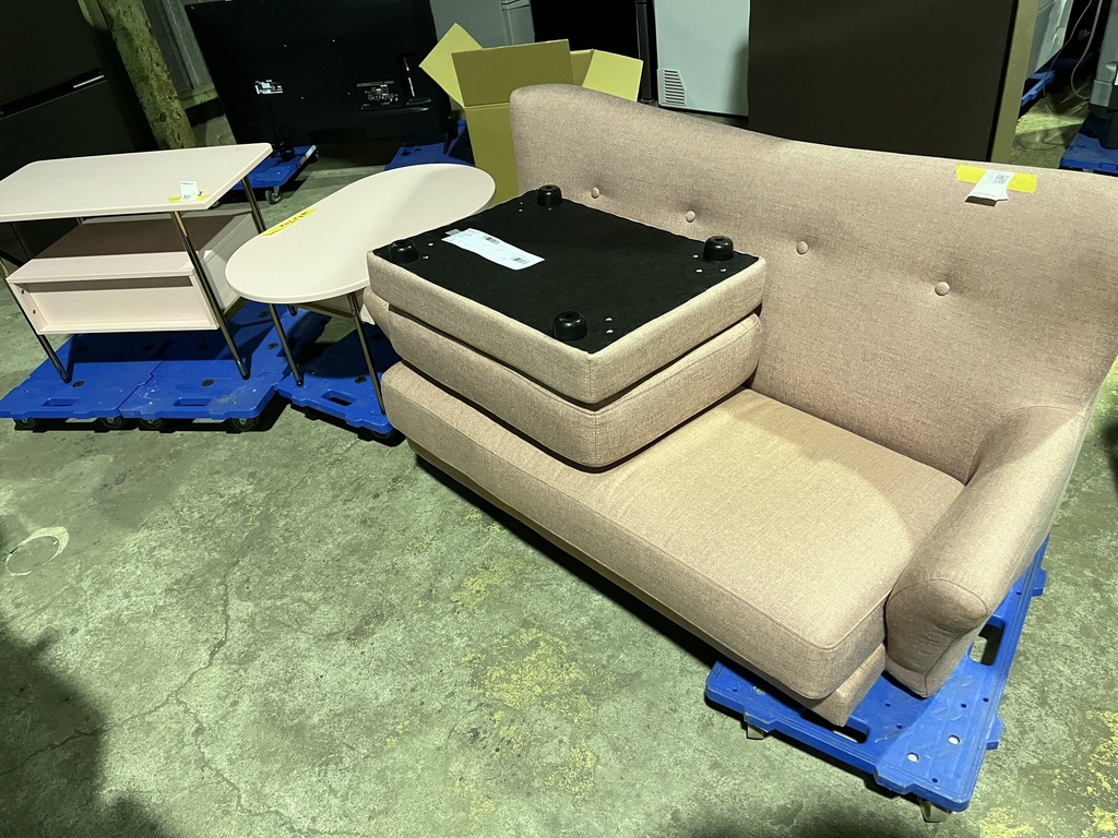 家具まとめ（2人掛けソファ、テレビ台、サイドテーブル）2カーゴ分 管理番号 1492811 1492804 149798